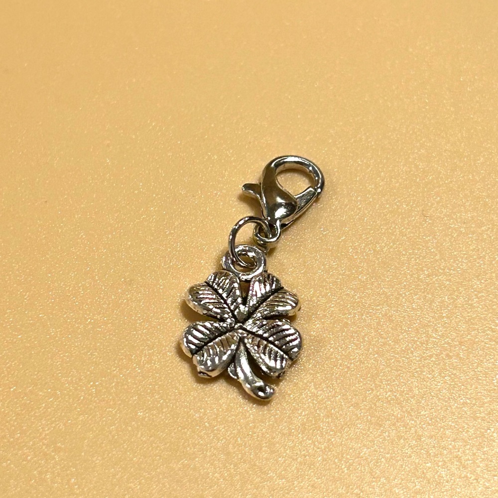 Clover 🍀 Charm